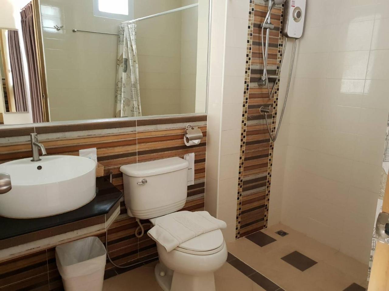 Omg Hotel Хон Каен Экстерьер фото